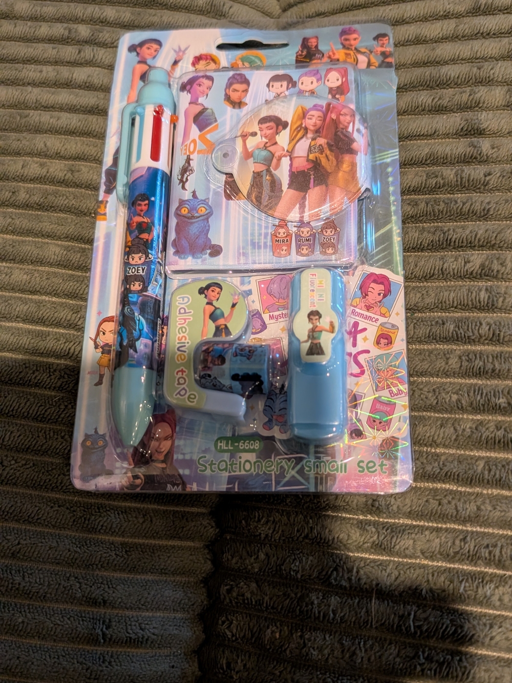 New K-pop Demon Hunters Kids Stationery Small Set